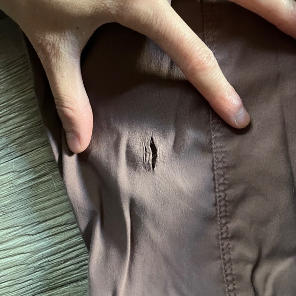 Duluth Dry on the Fly Slim Leg Women's Pants 2x33 - burgundy - Picture 4 of 4